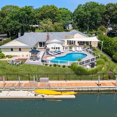 Hamptons Waterfront - Shinnecock Bay